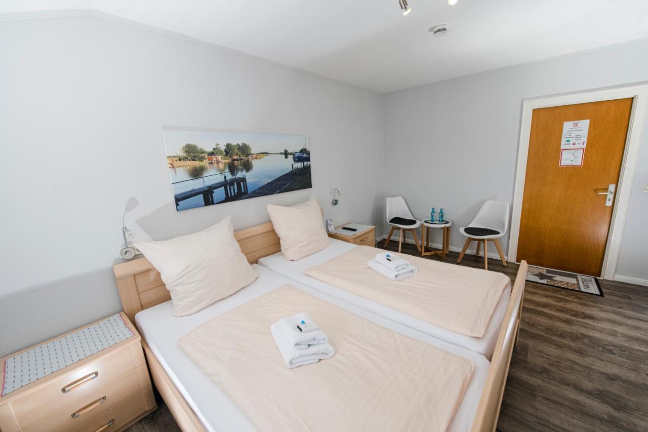 Zum Alten Faehrhaus - Bed & Breakfast Wrohm Luaran gambar