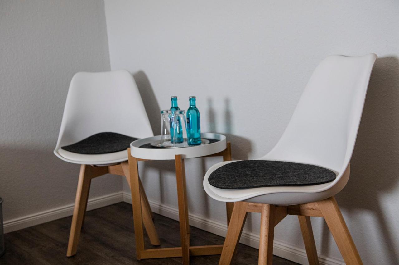 Zum Alten Faehrhaus - Bed & Breakfast Wrohm Luaran gambar