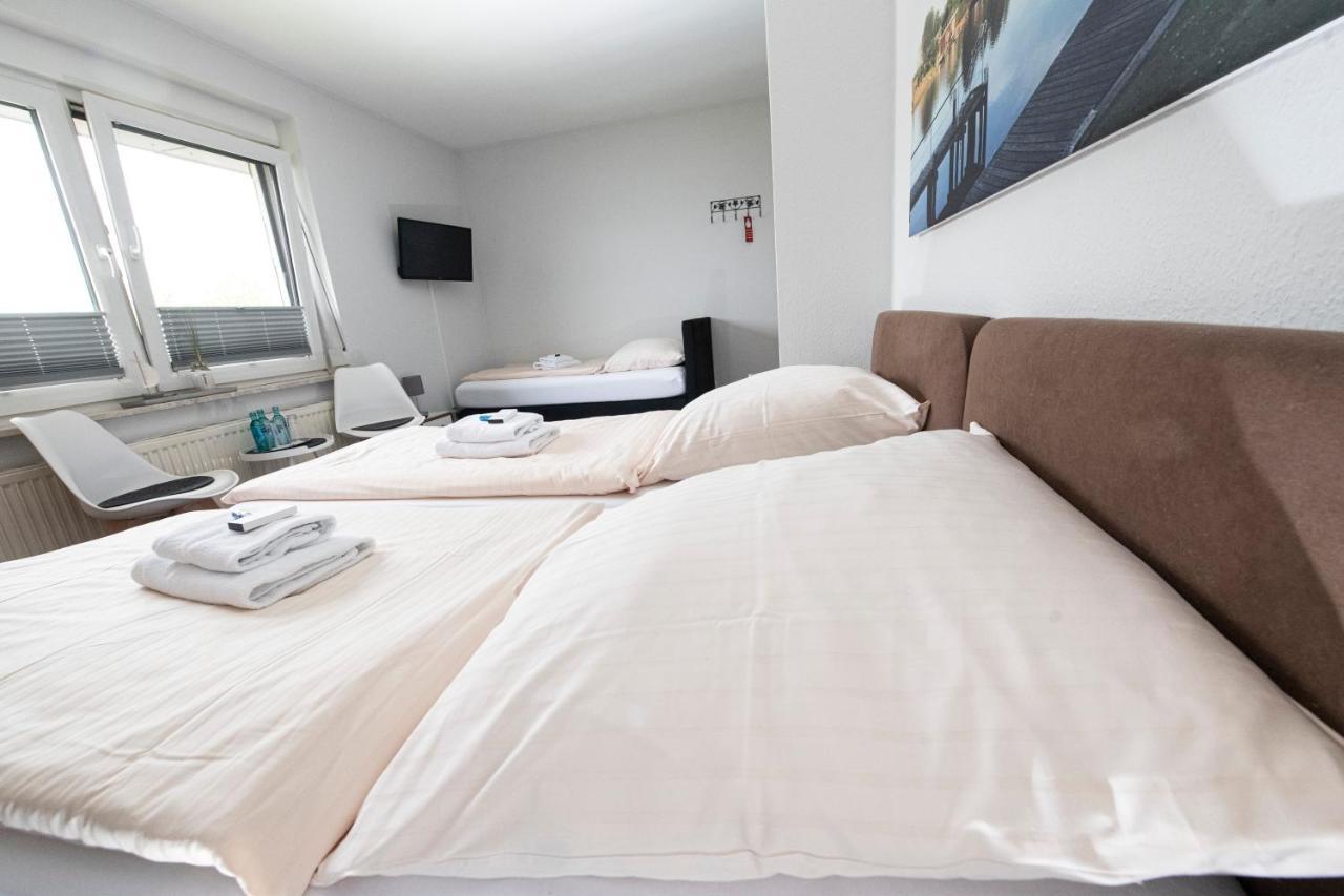 Zum Alten Faehrhaus - Bed & Breakfast Wrohm Luaran gambar