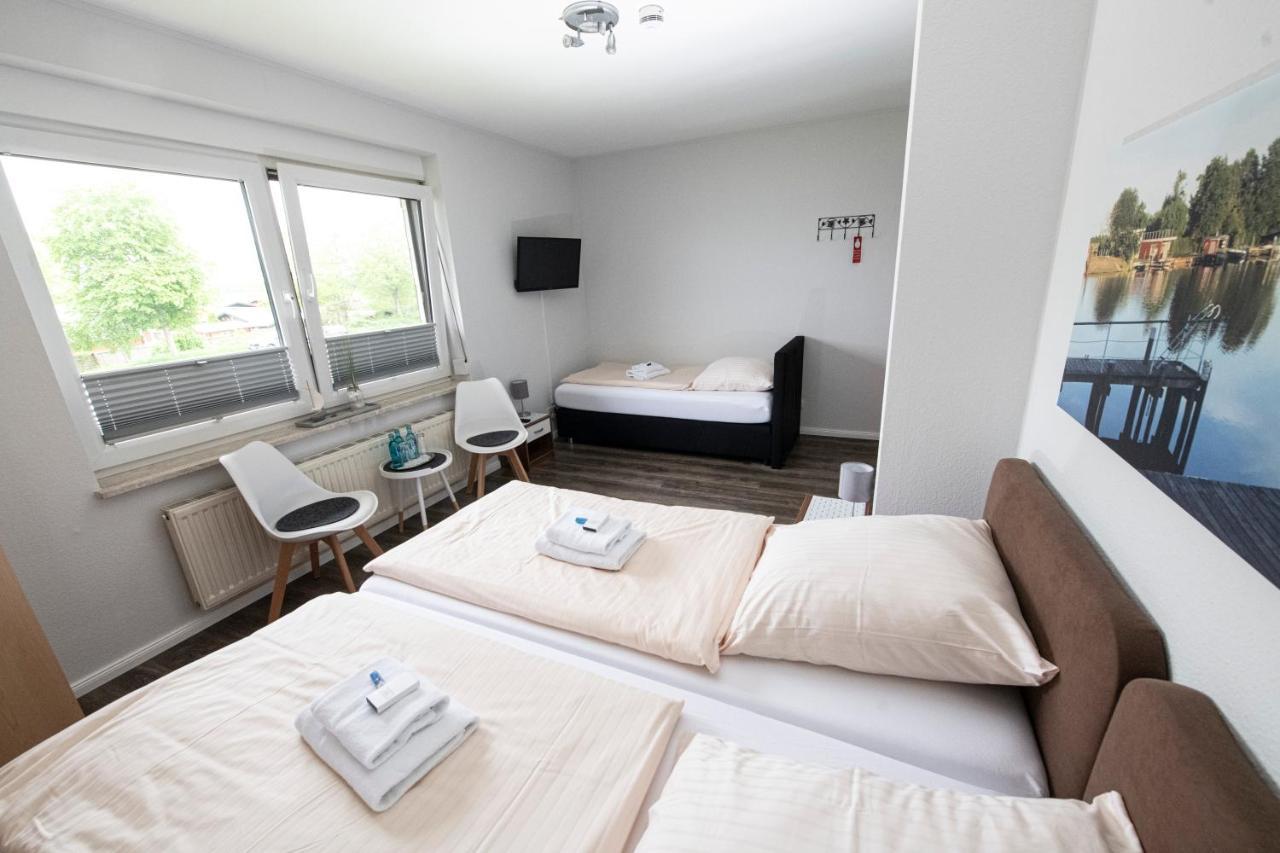 Zum Alten Faehrhaus - Bed & Breakfast Wrohm Luaran gambar