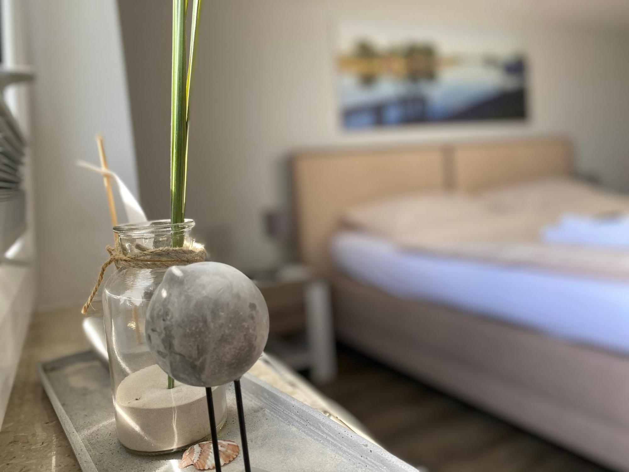 Zum Alten Faehrhaus - Bed & Breakfast Wrohm Luaran gambar